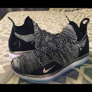 Kevin Durant size 10